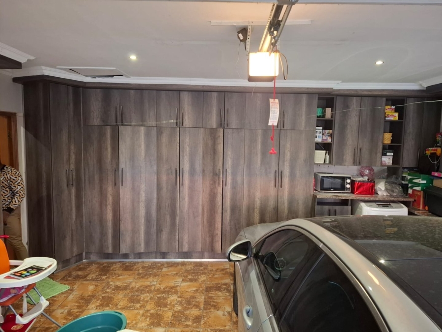 3 Bedroom Property for Sale in Mandela View Free State